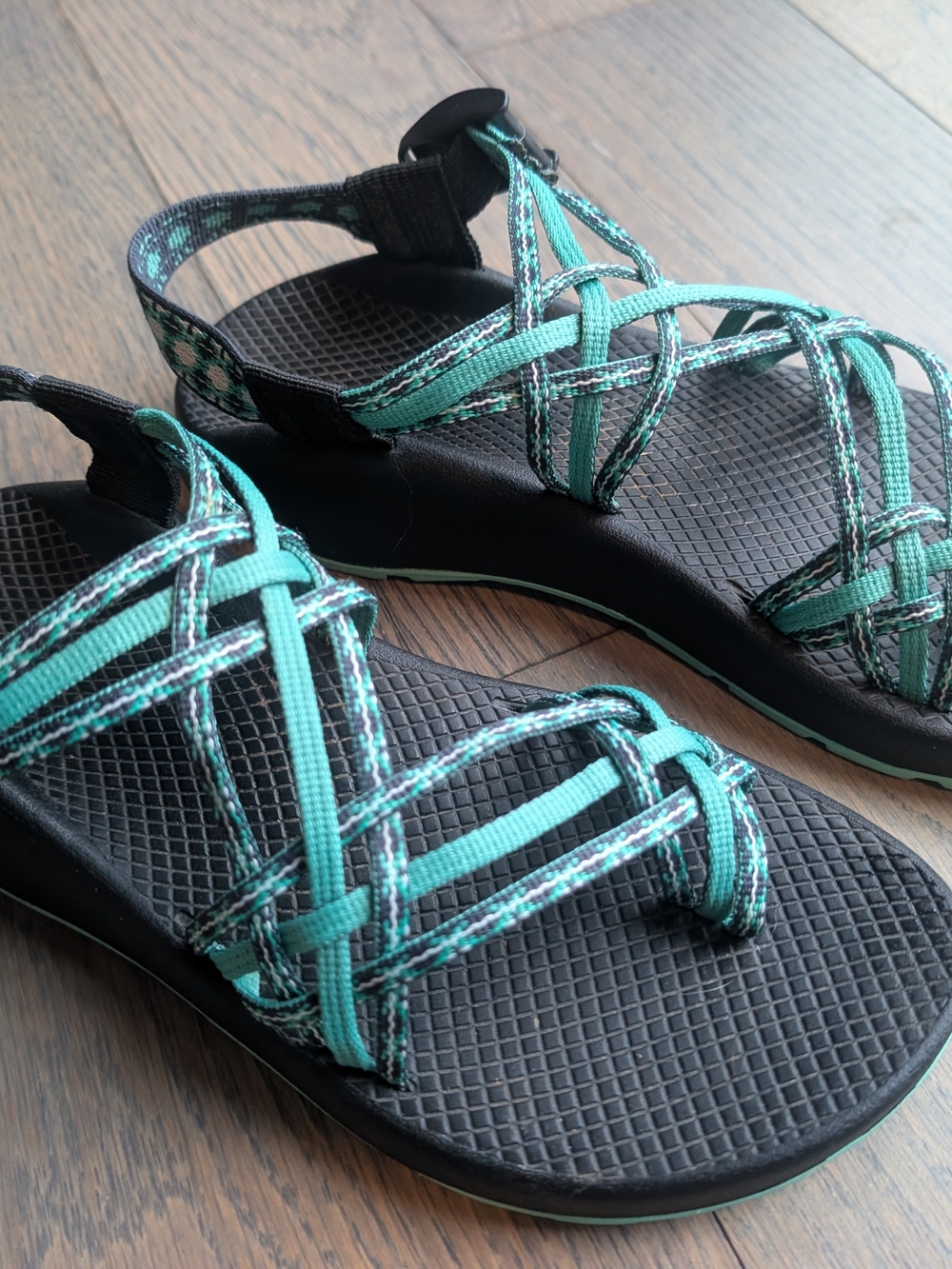 Chaco Women’s Strappy Teal and Black Outdoor Sandals